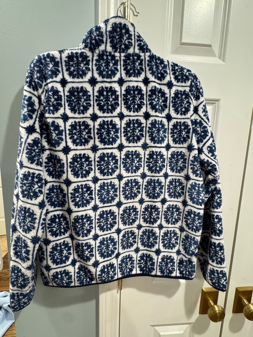 Vineyard Vines Navy & White Patterned Fleece Jacket - Picture 5 of 5